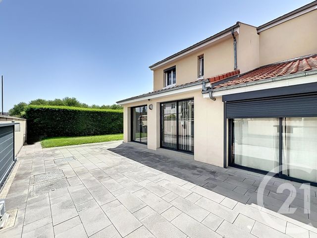 - COURNON D AUVERGNE -