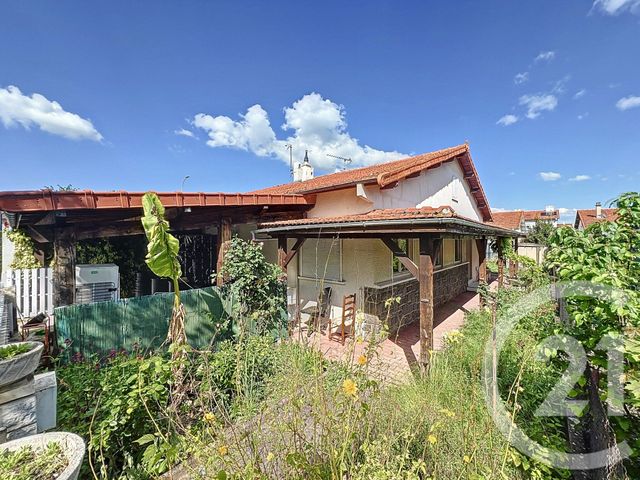 - COURNON D AUVERGNE -